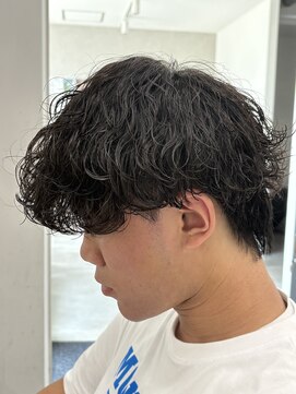 レボ 神宮寺店(Revo) 大きなカールを。波巻きスパイラルパーマ