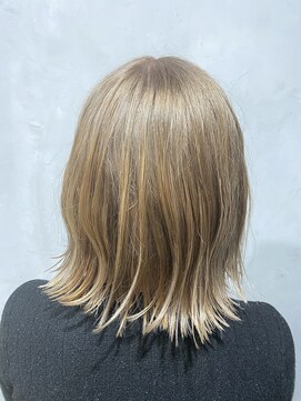 エイトセカンド 新宿三丁目店(EIGHT second) EIGHT second 新宿三丁目店 ミルクティーベージュ