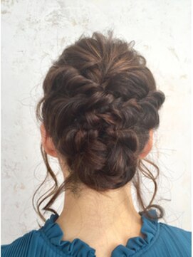 ジーナ 梅田(Zina) 【Zina 梅田】 夏★後れ毛ヘアセット