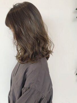 ザ ラボ アングゥ(The Labo ungu) ミディアムレイヤー