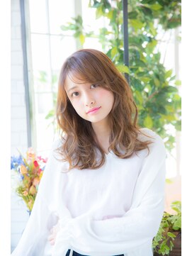 ベルバイローレン(Belle by Lauren.) 春、ゆるふわモテスタイル