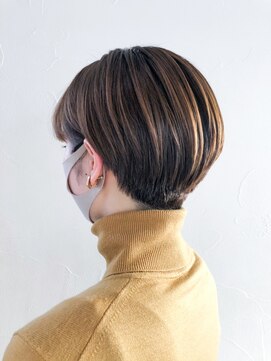 アイティー バイ アルバム 中野店(IT by ALBUM) 刈り上げショート_くびれヘアビタミンカラー_ba321303