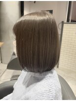 リーオオサカ(Lee Osaka)&nbsp;【うるさら♪】グレージュ×ボブ/新出奈津樹