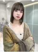大人韓国風ヘア　韓国風レイヤースタイル　大人モテ透明感カラー