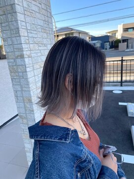 リズ(Liz.) バレイヤージュカラー