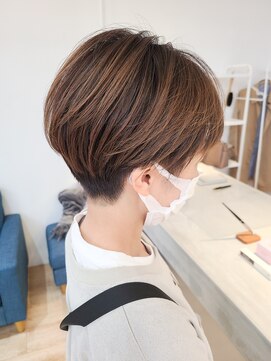 リタ(RITA) 刈り上げshort