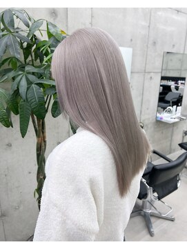 リノート バイ エゴル 名古屋(LINOET by ENGOL) 【LINOET 名古屋】佐藤まいらホワイトグレー