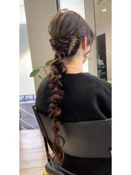 スリースター(THREE STAR) 【THREE STAR】ロング編み下ろしヘア