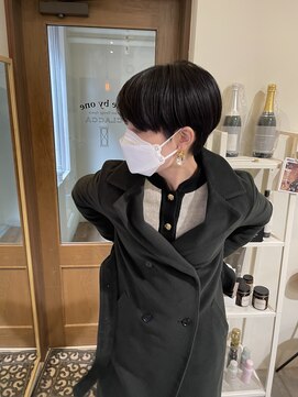 ワンバイワンクラッカ(one by one CLACCA) マッシュベリーショート