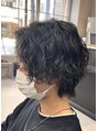 エレナ(elena) 波巻きパーマで一味違った雰囲気を!