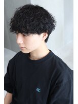 ホワイト(WHITE)&nbsp;刈り上げなしマッシュ　波巻きスパイラル