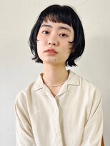 タヴィ(Tavi)&nbsp;大人のボブウルフヘア/黒髪ボブ/コンパクトボブ/外ハネボブ