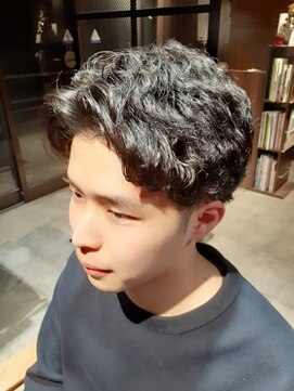 ネセサリー(NECESSARY) カット&パーマ