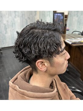 ファインズヘアー ボウ(Fine's Hair BOW) 波巻きパーマ