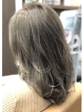 サンリサ 鴻巣店(sanRisa) ミディアムレイヤー × シルキーベージュ