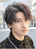 ツイストスパイラルパーマメンズマッシュセンターパートウルフ