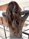 ミルクベージュ