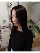リゴッツ ドゥア プトゥリ(Regottz dua putri)&nbsp;前髪レイヤーに顔まわりの毛流れ4.9