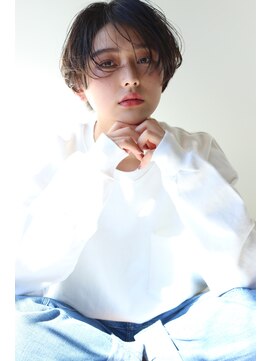 ミラバイグリーン(Mira by green) くせ毛風ショート×暗髪アッシュ【ジグザグバング】#2