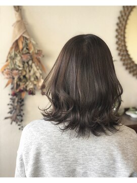 ページボーイ ふんわり外ハネスタイル