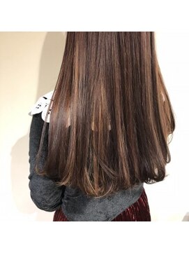 エム インターナショナル 白岡 キュート(EMU international CUTE) インナーハイライト×ダークレッド