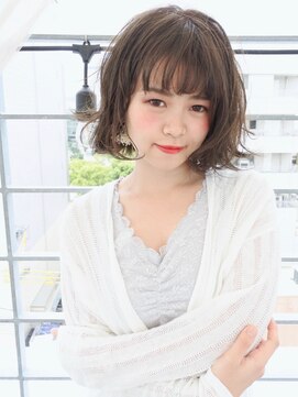 セシル ヘアー(Cecil hair) 無造作カールセミディ