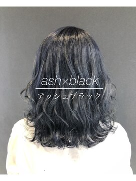 ルーア(Lua) グラデーションカラー、エクステ、インナーカラー、ダブルカラー