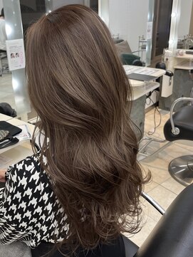 ユーフォリア 池袋東口駅前店(Euphoria) 【MITSUKI指名限定】透明感たっぷりミルクティーベージュ