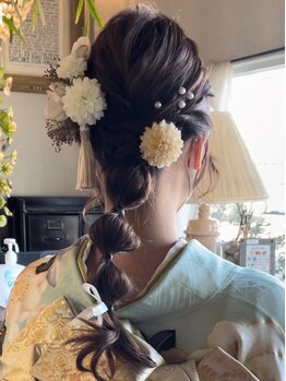 ヘアサロン テラス(Hair salon TERRACE.)の写真/特別な日のファッションにはあなた好みのへアアレンジで、とびきり美しい花を添える―