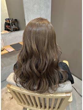 ベアーフルート 恵比寿店(BearFruit) ベージュカラー