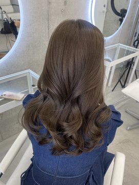 エヌアイ オモテサンドウ(ni omotesando) 秋冬大人気ミルクティーカラー