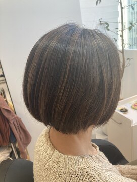 エミュスト(Emuest) ☆髪質改善ストレート