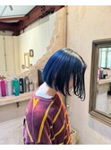 ボブ+ブルーカラー