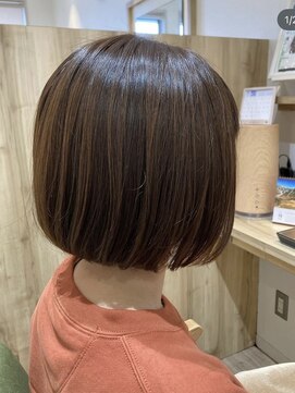 カミケンネクスト(kamiken.next) 襟足スッキリ◎大人可愛いミニボブ【カミケンネクスト】