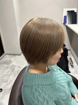 ミミー(mimiiy) ミルクティーベージュ＆ショートボブ