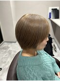 ミルクティーベージュ&ショートボブ