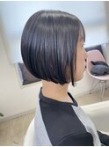 前下がりボブ