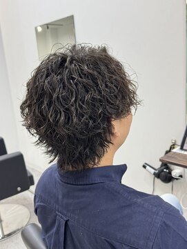 ブライト(BRIGHT) ツイストスパイラルパーマセンターパートウルフ