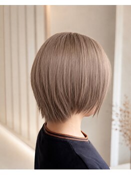 ヘアカラーカフェ 三吉店(HAIR COLOR CAFE)の写真/40代からの悩みに寄り添う大人女性のためのヘアカラー!カラーを楽しむ上質なサロン時間♪