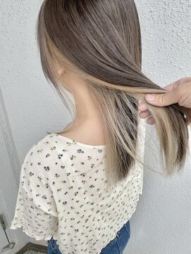 カプア 仙台駅前店(Kapua) インナーカラー/ホワイトベージュ/ケアブリーチハイトーンカラー