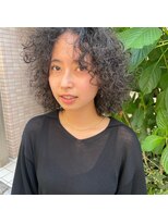 ビビト(bibito)&nbsp;bibito ニューヨーク風ネオソバージュ  原宿的都市型パーマヘア