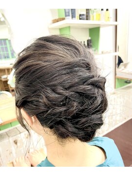 ステラ クルー(STELLA CRUISE) 飾りなしでも◎（ヘアセット／お呼ばれスタイル）