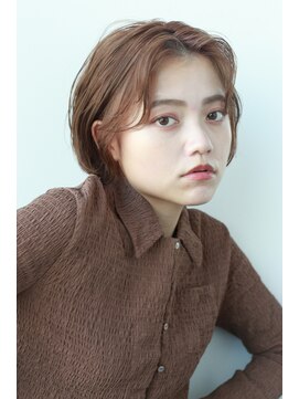 エクリ シセイドウ 麻布十番店(equri×SHISEIDO) 【麻布十番】大人可愛いセンター分けショート