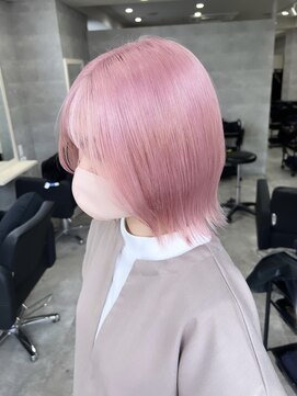 アンダーバーホワイト 栄店(_WHITE) ホワイトピンク