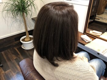 美容室キッキ(Kikki)の写真/お洒落に楽しむグレイカラーが人気◎おしゃれ染めと変わらない質感で白髪染めでもおしゃれを楽しめる♪