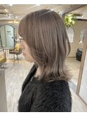 ミルクティーグレージュ