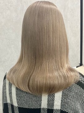 ロウル 渋谷(LOWRL) ミルクティーベージュ/ケアブリーチカラー