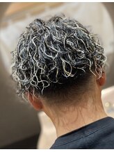 縁 さくら通り店 ホワイトメッシュ×スパイラルパーマ