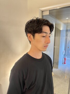 カシ 中目黒(CASI) 【大人のニュアンスパーマセンターパート】