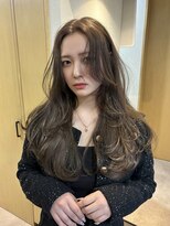 リト(riTo)&nbsp;20代30代オリーブグレージュくびれヘア韓国レイヤーロング